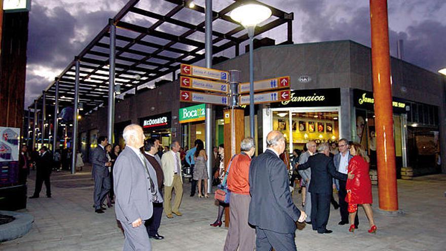 El centro comercial Las Terrazas abre hoy con el objetivo de animar las  ventas - La Provincia