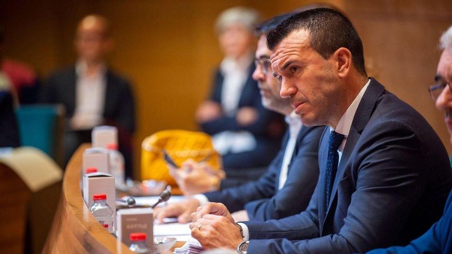 La factura telefónica de Mompó: 17 llamadas con su núcleo duro, 8 con alcaldes de la Ribera y una con Miguel Polo (CHJ)