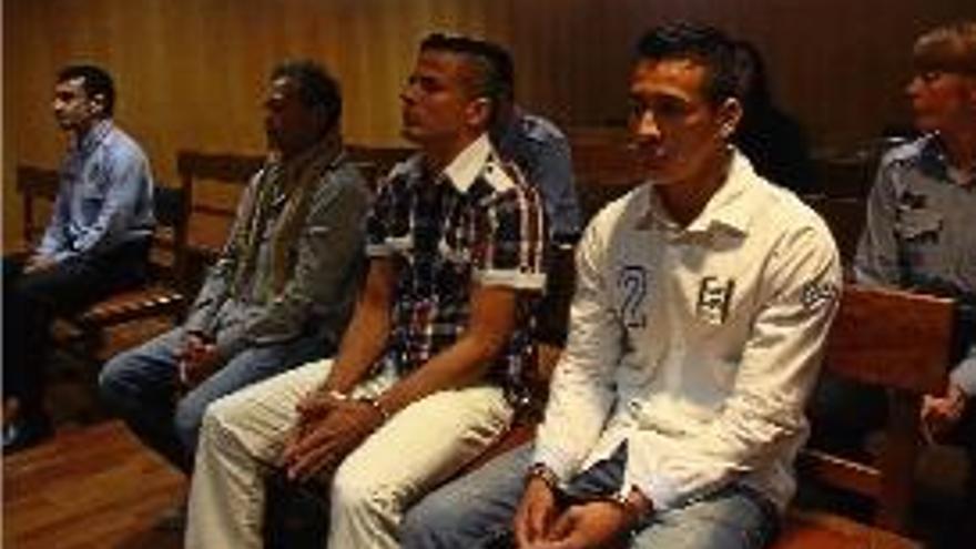 Osorio Arguijo i Felipe Hernández, en primer terme de la imatge.