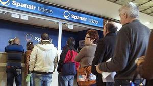 L’aerolínia informa els seus treballadors que presentarà un ERO per a 2.075 empleats.