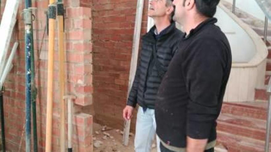 Los fabricantes de ladrillo de Agost critican el uso de pladur en la remodelación del Ayuntamiento