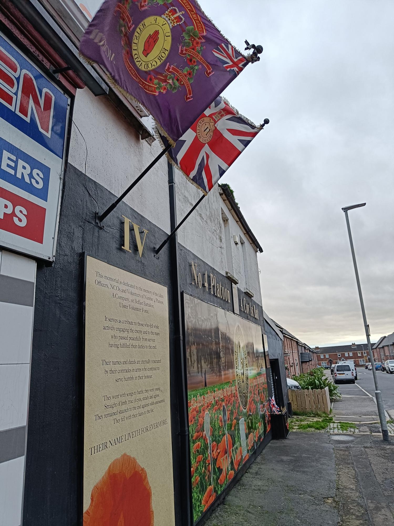 En imágenes: Música, comida y fiesta para derribar el muro de Belfast