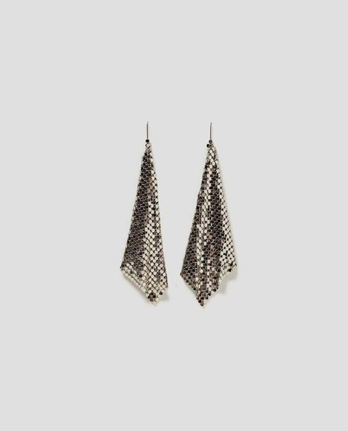 Pendientes malla metálica plata, Zara