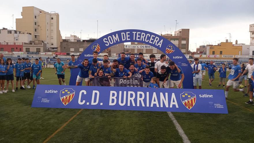 La crónica | El Burriana derrota al Recambios Colón y retorna a la Tercera Federación (1-0)