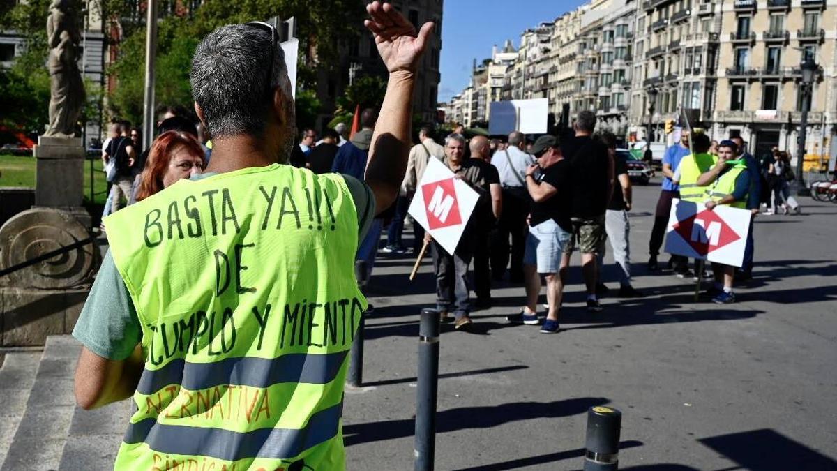 Los trabajadores de seguridad del metro de Barcelona protestan para mejorar sus condiciones laborales