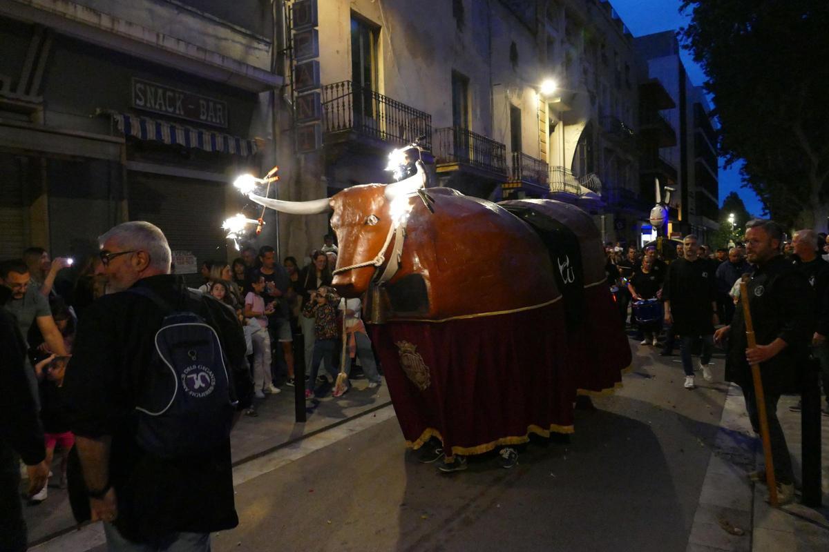 EN IMATGES | La Nit de la Cebeta més multitudinària engresca grans i petits