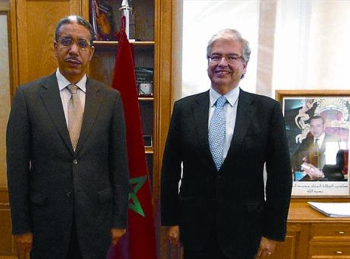 Jordi Cornet (dreta), amb el ministre d’Equipaments i Transports marroquí, Aziz Rabbah, a Rabat. Jordi Cornet (dreta), amb el ministre d’Equipaments i Transports marroquí, Aziz Rabbah, a Rabat.