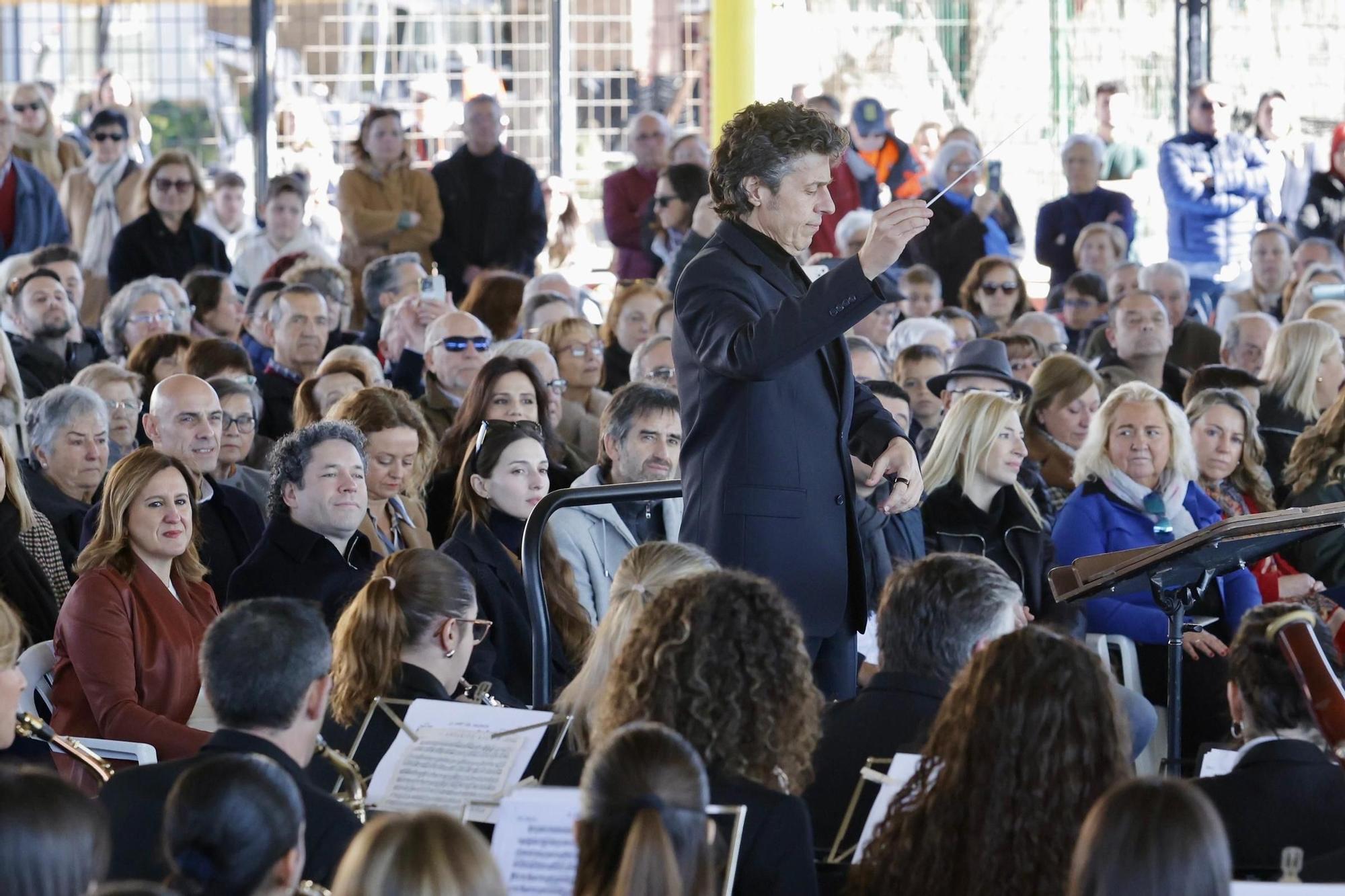 Dudamel vuelve a dirigir bandas de música en Castellar-l'Oliveral