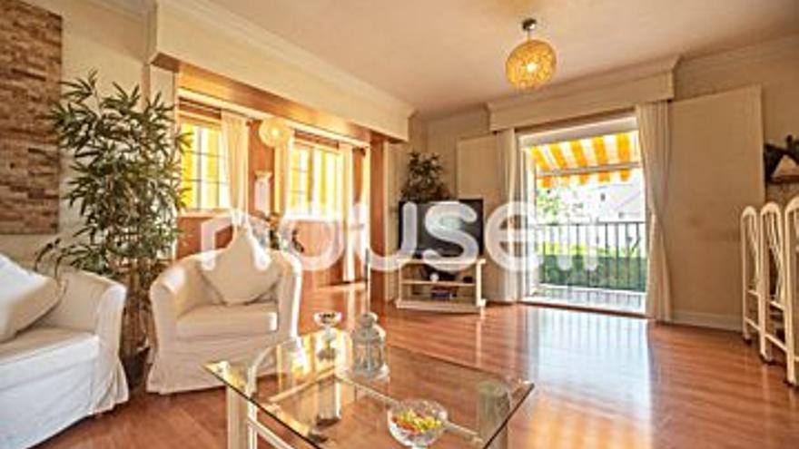 360.000 € Venta de dúplex en Arroyo de la Miel (Benalmádena) 83 m2, 3 habitaciones, 1 baño, 4.337 €/m2, 4 Planta...