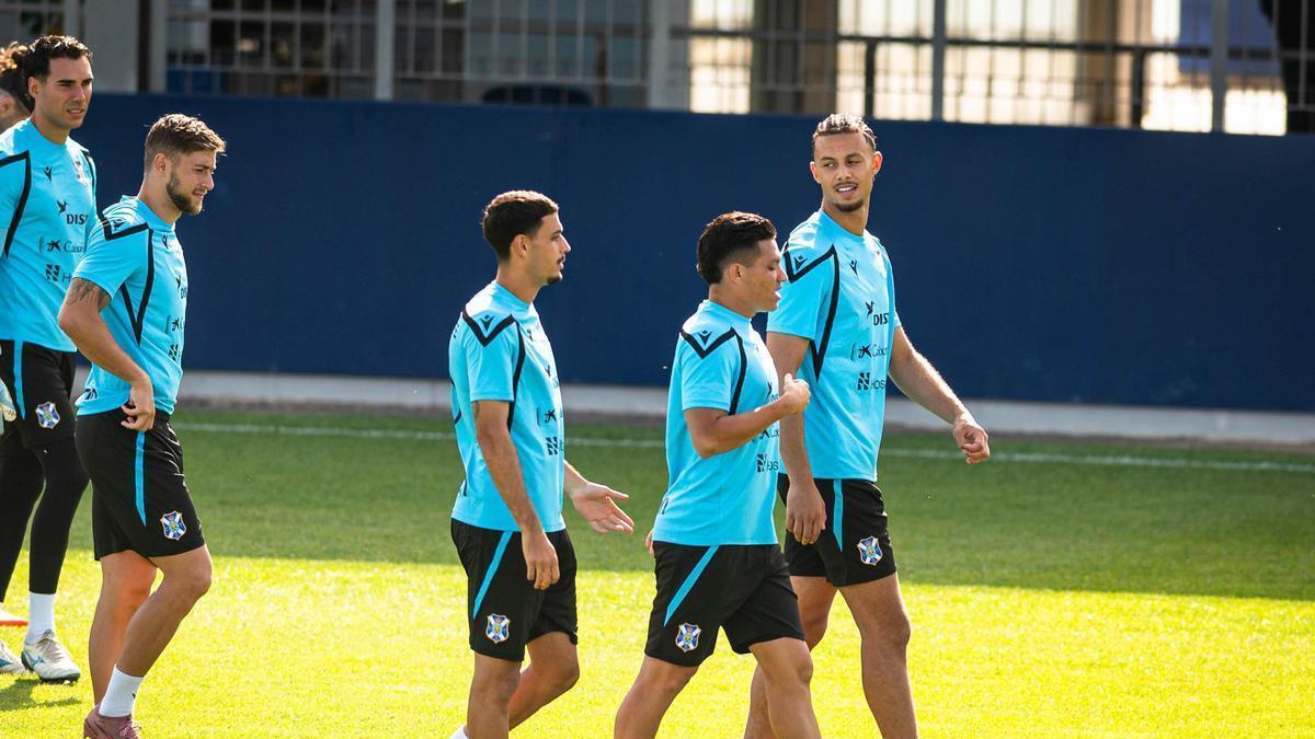 Dani Martín, Jorge Moreno, David Rodríguez, Fabricio y Neal Viereck, en un entrenamiento.