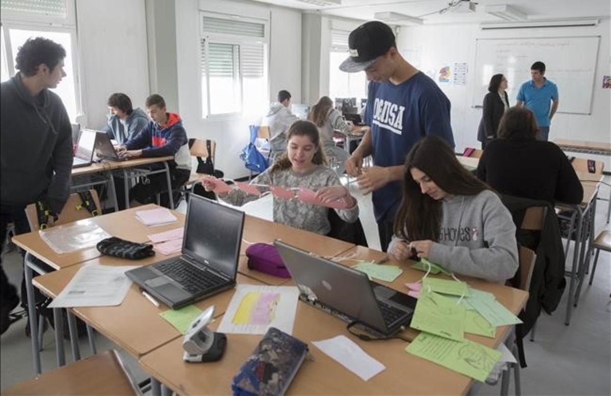 undefined33607706 sils la selva instituto de sils con un proye160422144451 undefined33607706 sils la selva instituto de sils con un proye160422144451