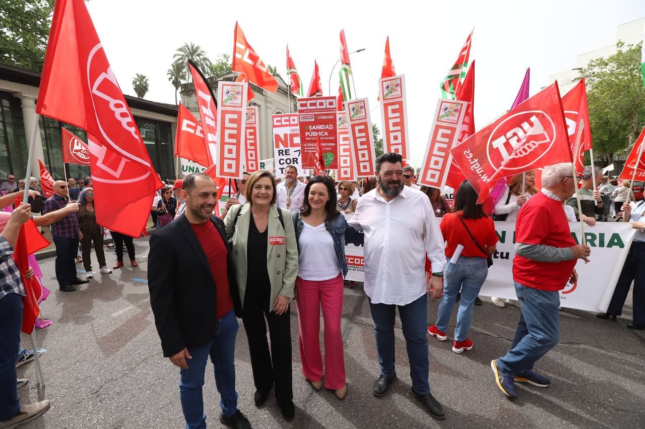 Las imágenes de la manifestación en Córdoba en defensa de la sanidad pública