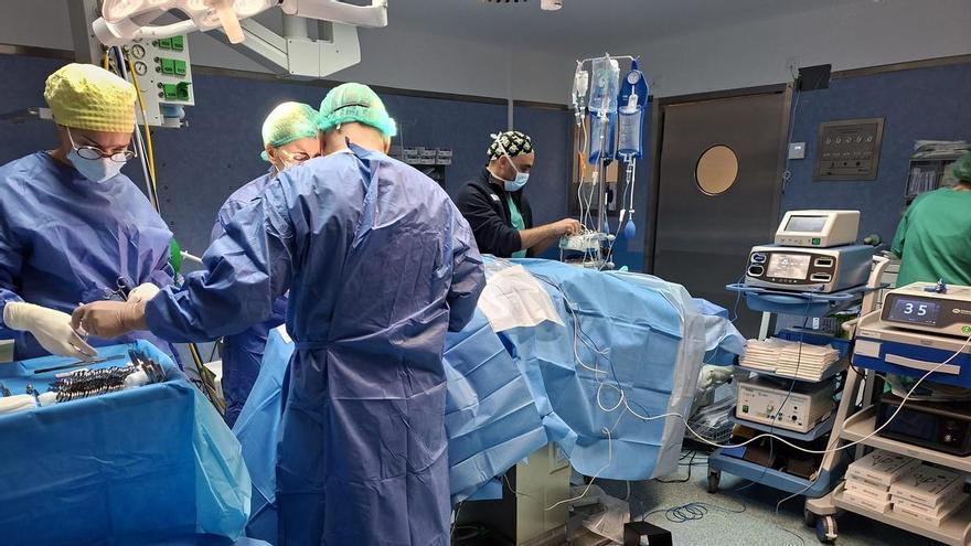 L’hospital de la Vila incorpora tecnologia avançada per a operar càncer de tiroide amb menys riscos i seqüeles