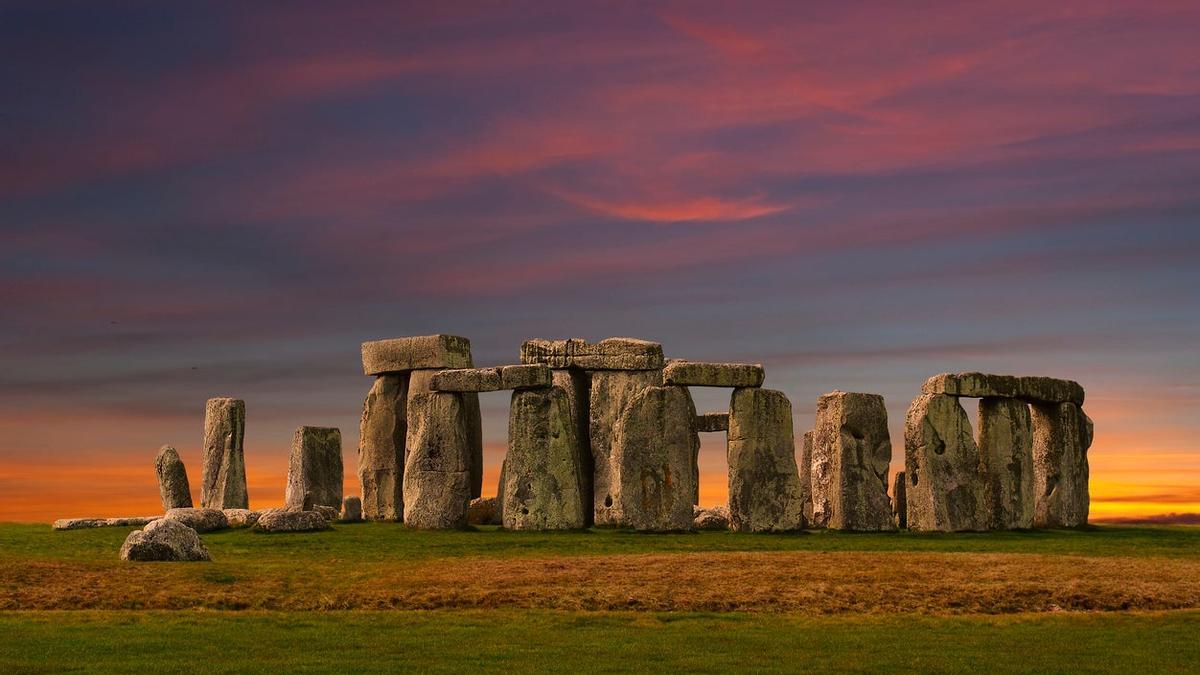 El Stonehenge durante el atardecer