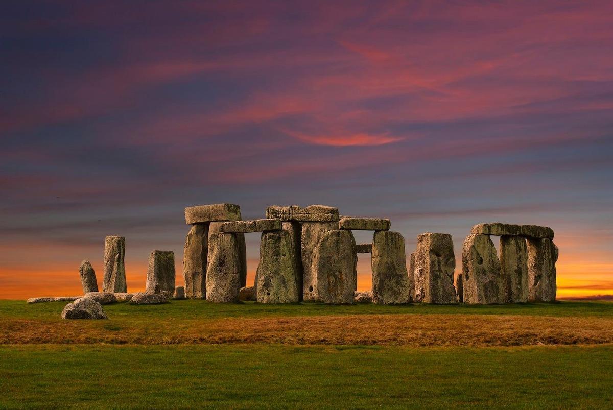 El Stonehenge durante el atardecer