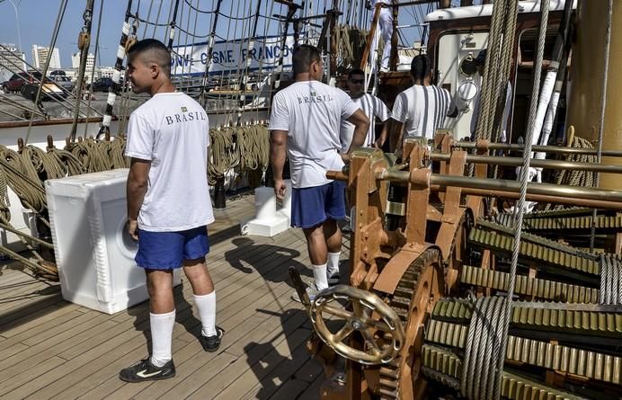 13/09/2017 LAS PALMAS DE GRAN CANARIA. Buque de la Armada de Brasil El Cisne Branco, en el Arsenal. FOTO: J. PÉREZ CURBELO