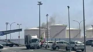 Canarias activa el RISQCAN tras la explosión en un tanque de Salinetas