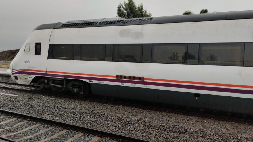 Tren en Extremadura: una avería de tracción provoca retrasos de más de dos horas entre Cáceres y Madrid