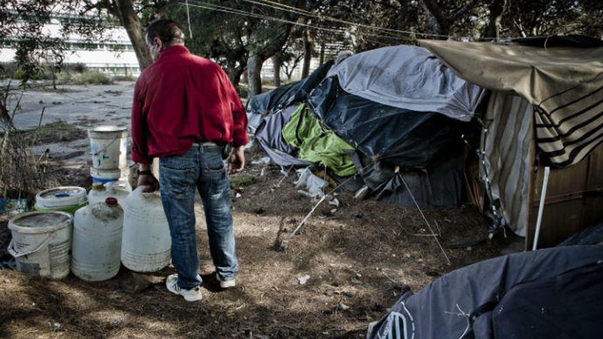 La vejación a un indigente en Benidorm, nuevo caso de humillación a la pobreza