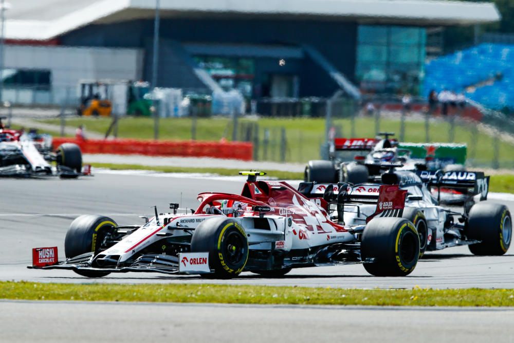 EN IMATGES | Hamilton guanya amb agonia a Silverstone i Sainz perd una valuosa quarta plaça al final