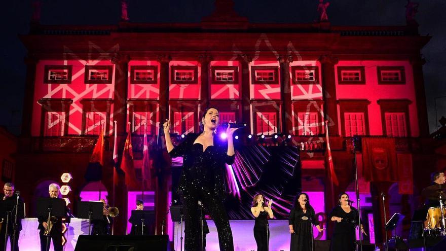 Cristina Ramos conmemora ‘60 años de Soul en el Atlántico’ en las Fiestas Fundacionales