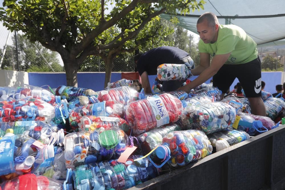 Taps solidaris a Girona