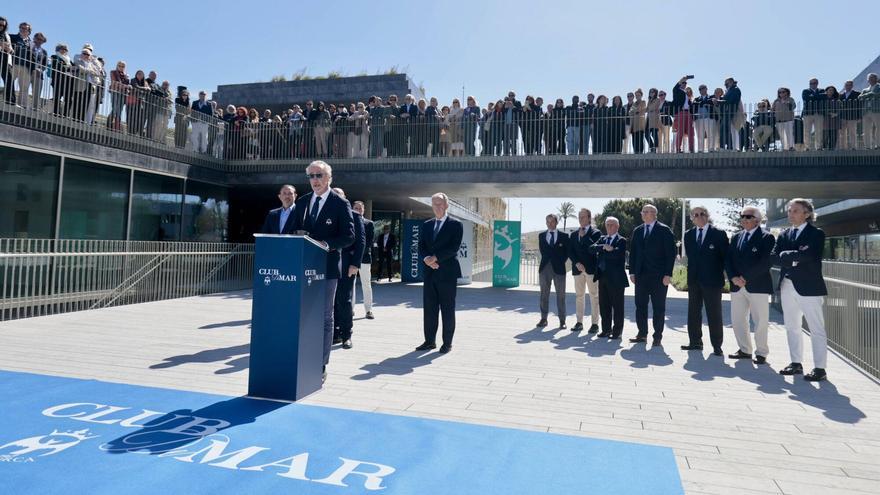 El Club de Mar inaugura sus nuevas pasarelas peatonales