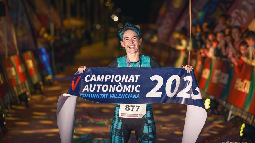Cristina Moya Contreras, campeona autonómica de triatlón de larga distancia