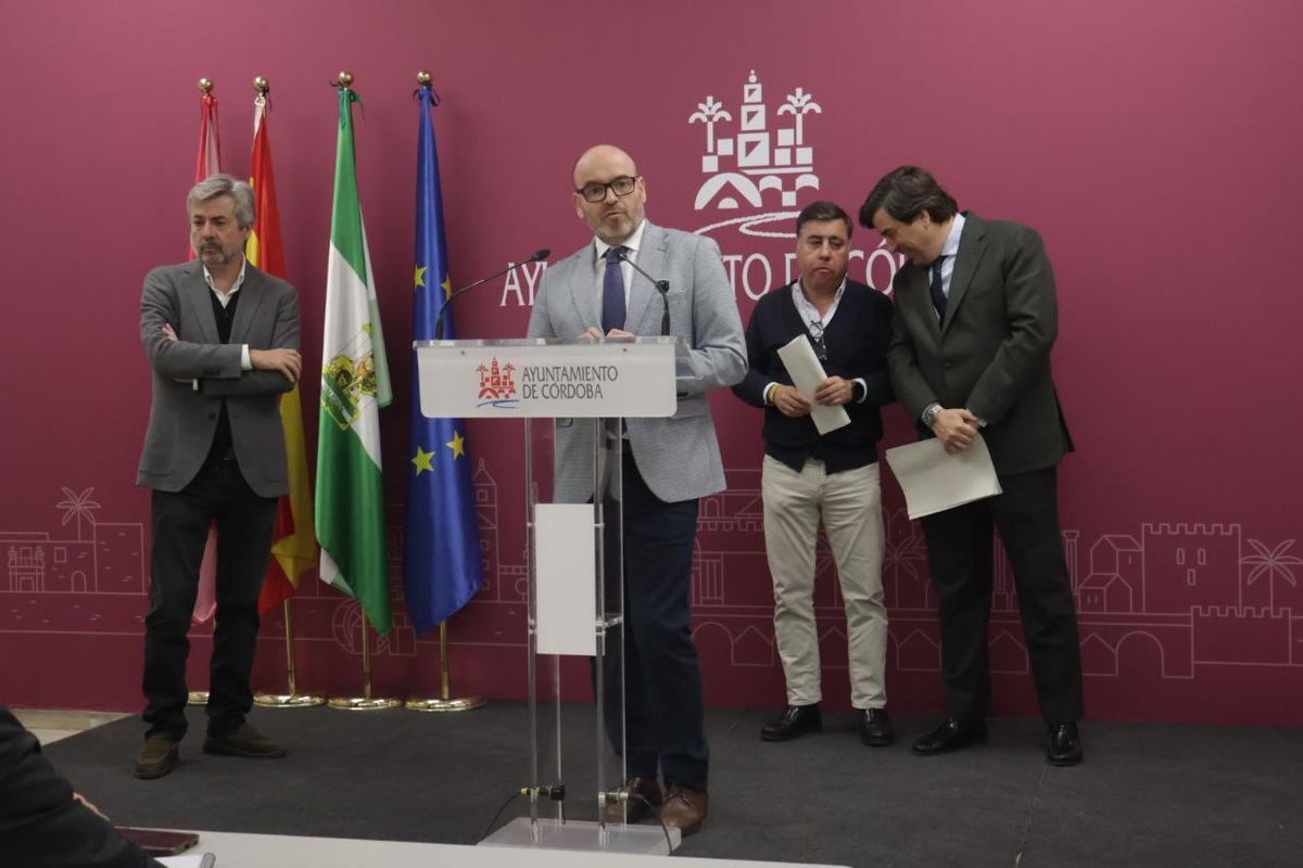 Bernardo Jordano presenta la actualización de las bases de las subvenciones a entidades.