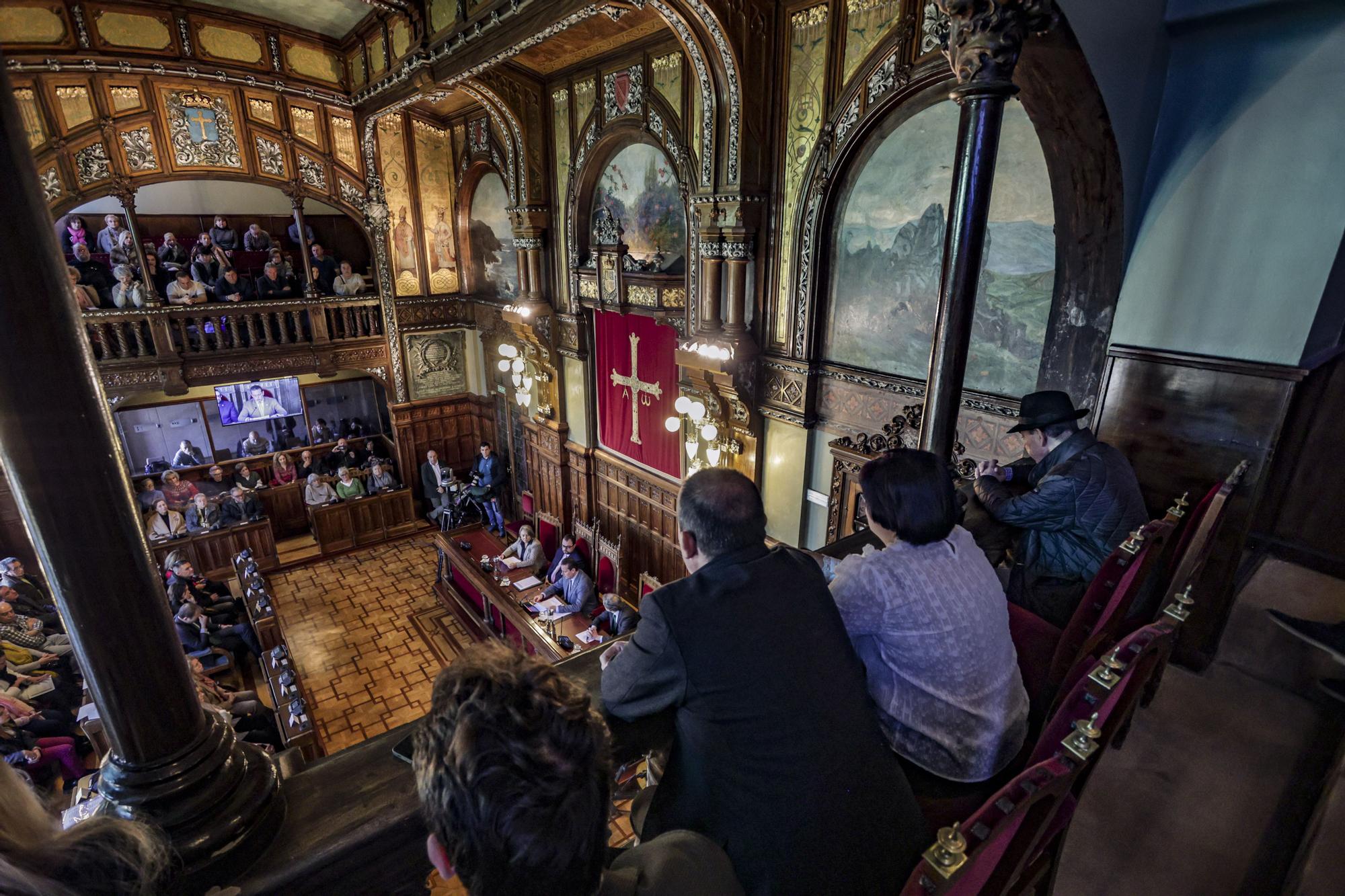 EN IMÁGENES: Así fue el homenaje en la Junta a los asturianos deportados a campos de concentración nazis