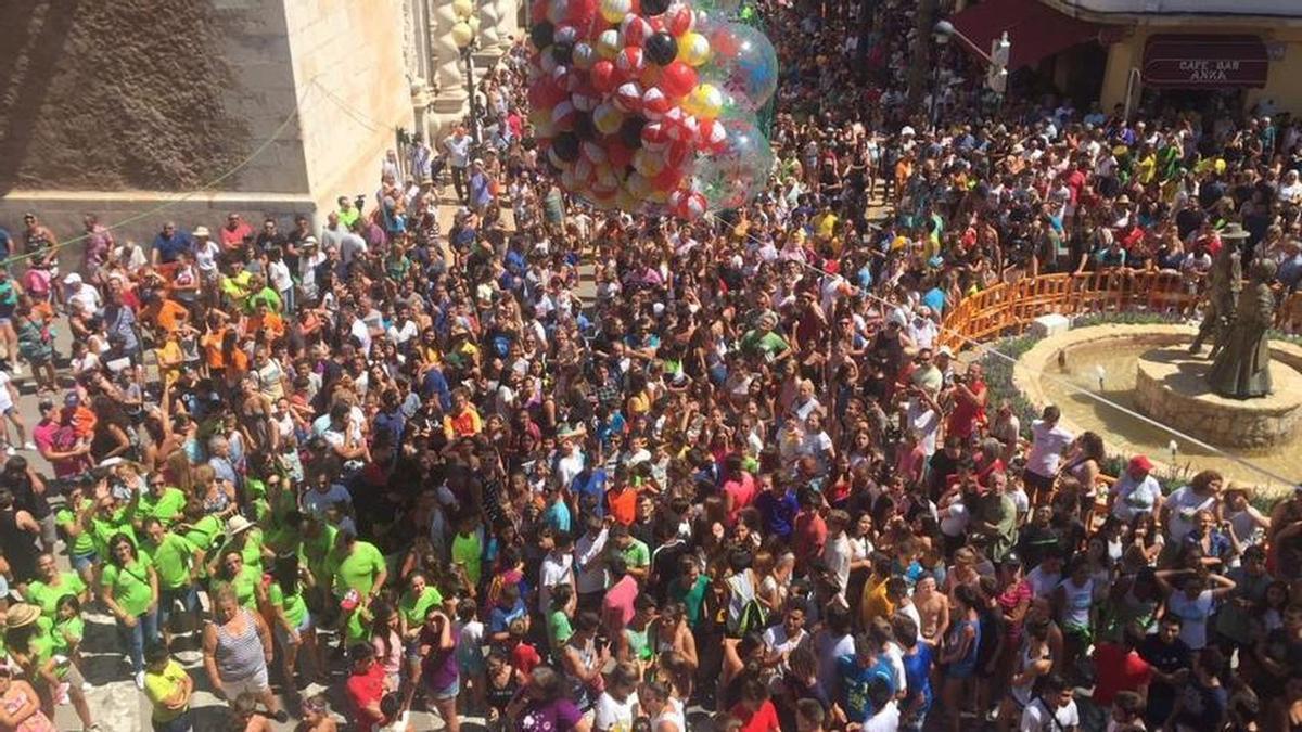La multitudinaria Crida abre cada año las fiestas de agosto en Benicarló.