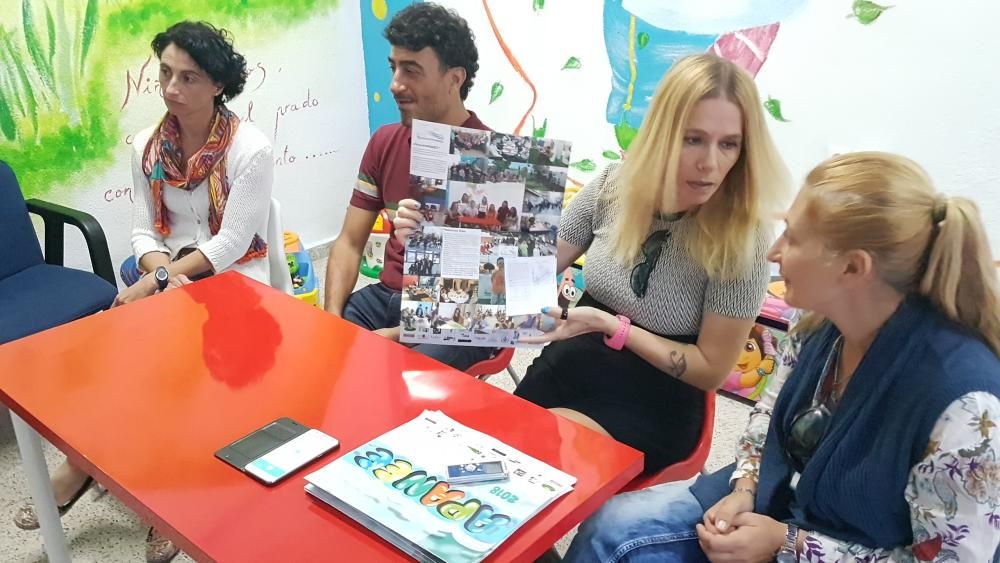 La Asociación de Niños con Necesidades especiales presenta su calendario, del que editará 3.000 ejemplares, con imágenes de los jóvenes que integran el colectivo