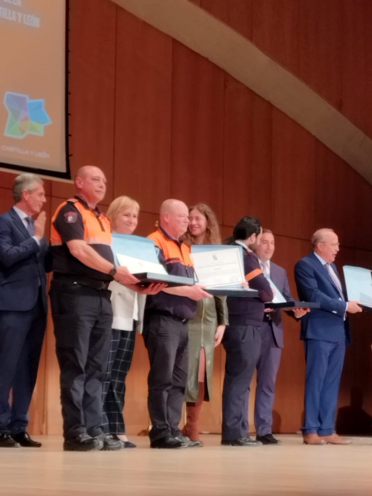 Protección Civil Zamora recoge la medalla al Mérito de la Protección Ciudadana de Castilla y León