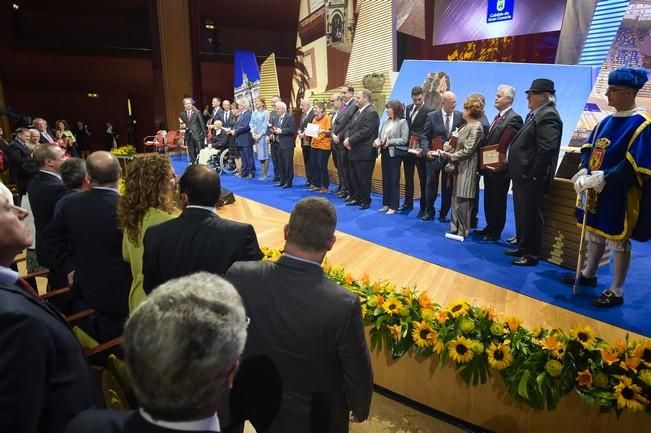 Entrega de Honores y Distinciones del Cabildo de ...