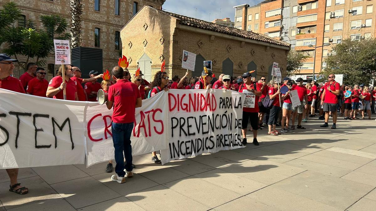 Protesta del personal de prevención de incendios