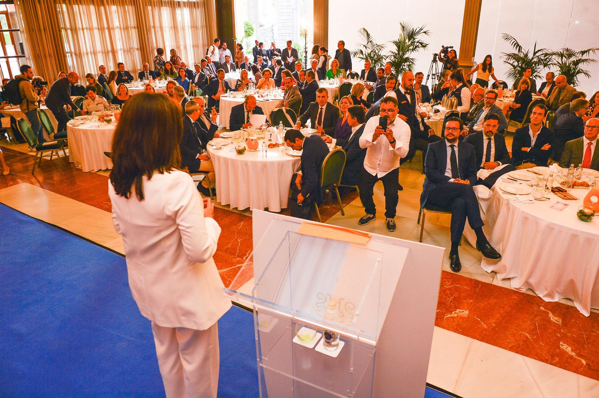 Cuca Gamarra en el Foro de Cadena Ser Canarias