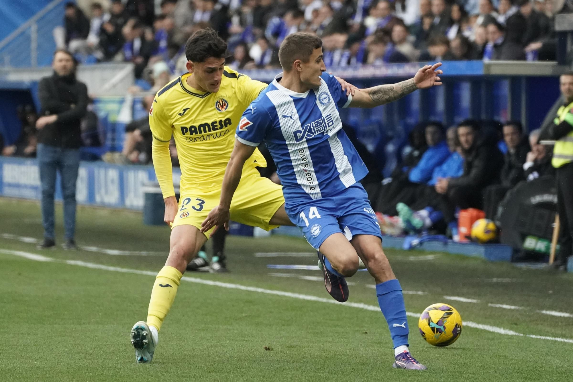 1-0. El Alavés enseña los dientes al Villarreal en la primera parte