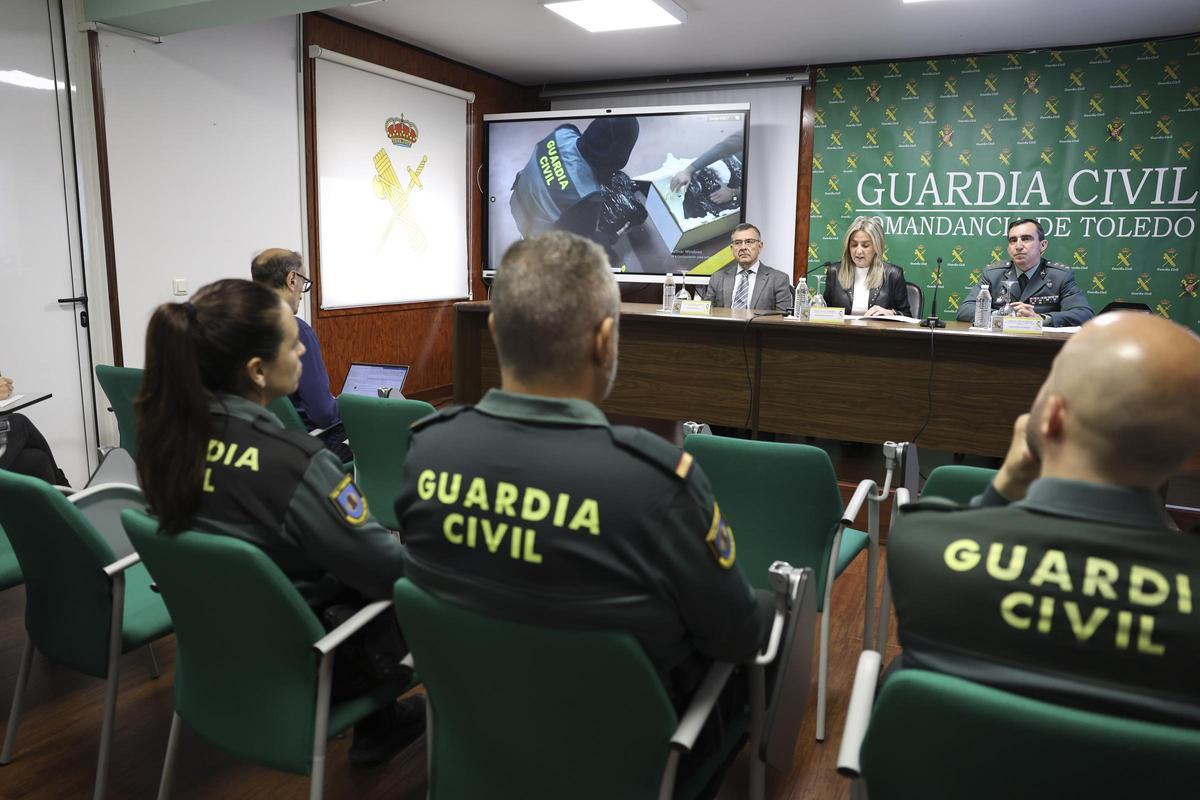 38 detenidos al desmantelar una red internacional que enviaba droga por paquetería postal