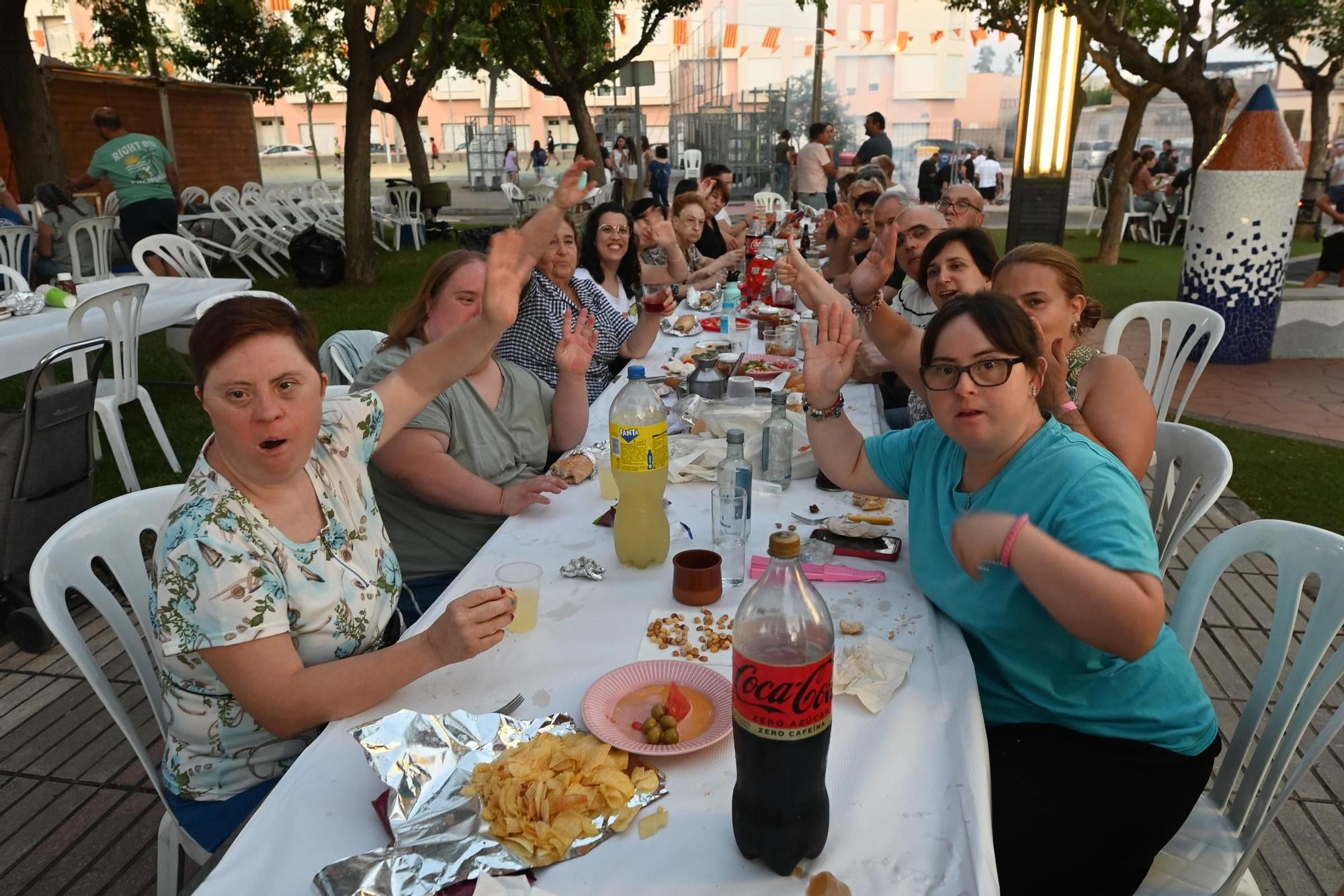 La Nit de la Xulla del barrio de El Progreso en Vila-real, en fotos