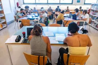 Arribar a la selectivitat després del curs de les vagues: «Entenc la protesta, però competim per la nota amb alumnes que no han fet ni una aturada»