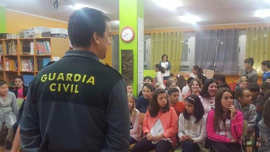 Una de las actividades realizadas por la Guardia Civil. // Comandancia