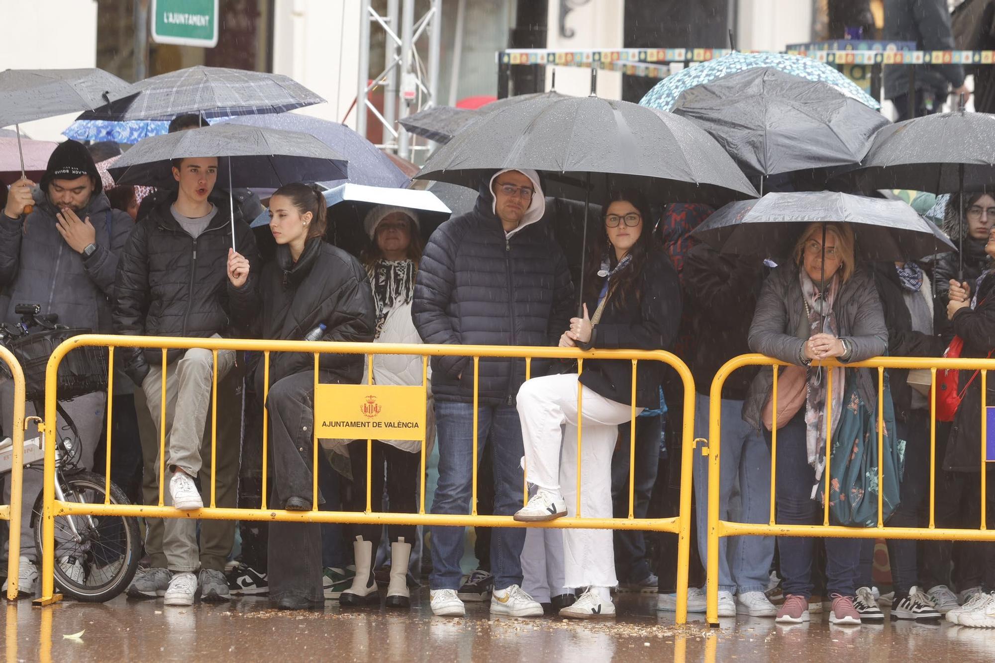 Búscate en la mascletà del 18 de marzo