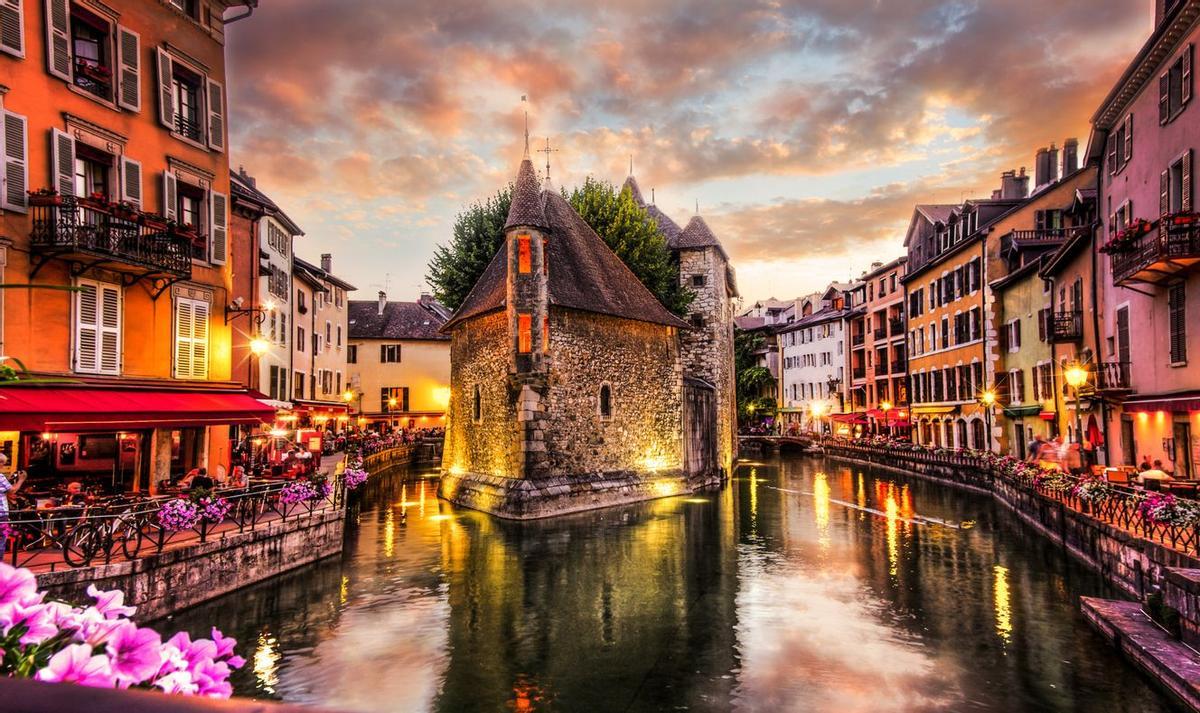 Annecy.