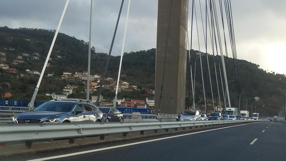 El atasco se formó minutos antes de las 16:00