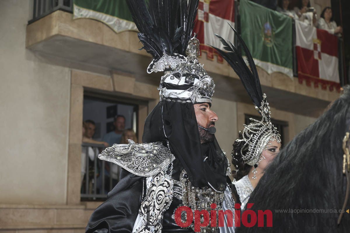 Fiestas de Caravaca: procesión del Baño (procesión, parlamento y baño de la Cruz)