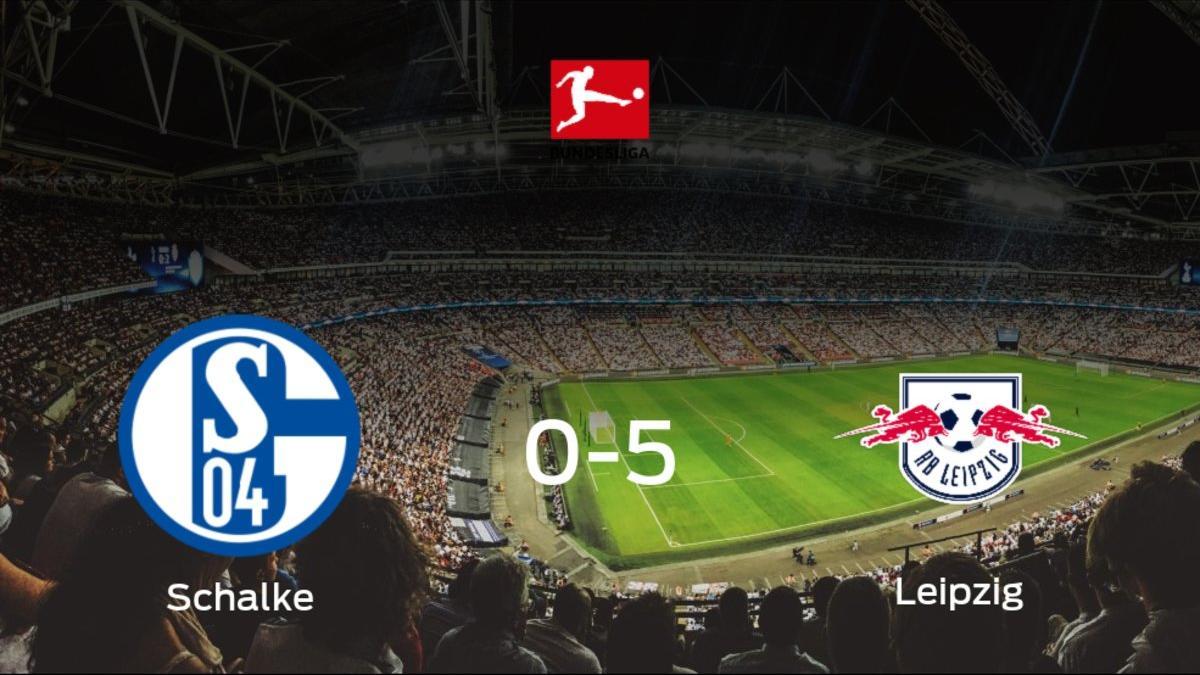 El RB Leipzig golea 0-5 en el domicilio del Schalke 04