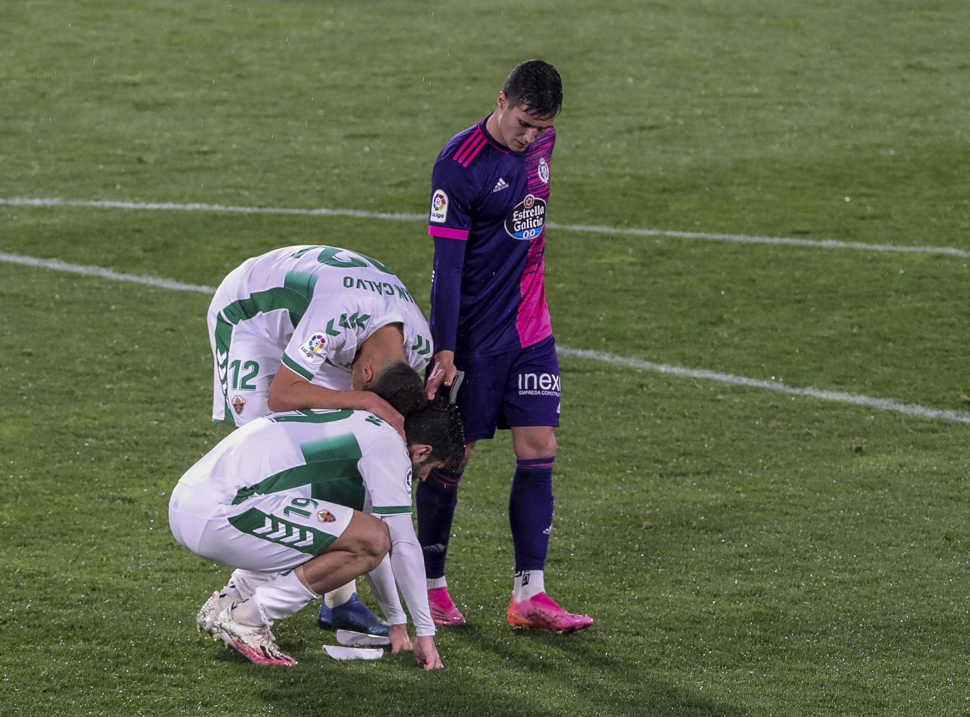 Elche 1 - Valladolid 1: El Elche no sabe ganar