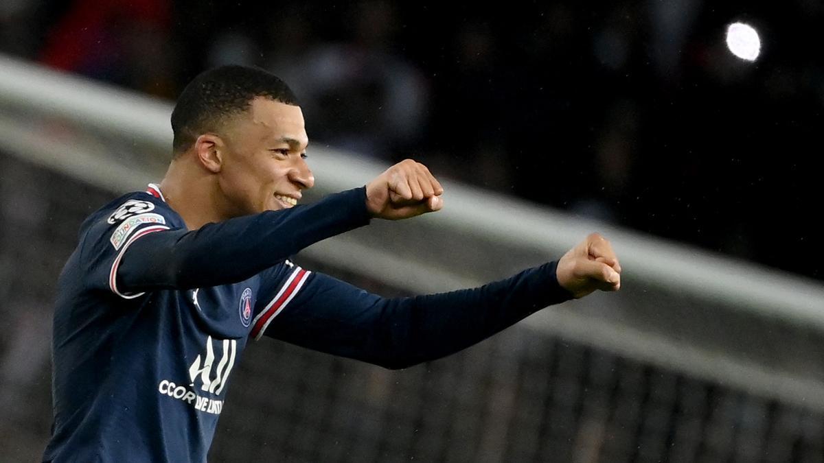 Mbappé debe decidir su futuro