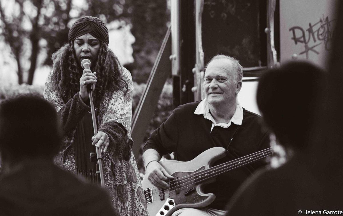 Carla Vallet lleva el JazzDay al quiosco La Silva con un concierto cercano en el parque de Canalejas