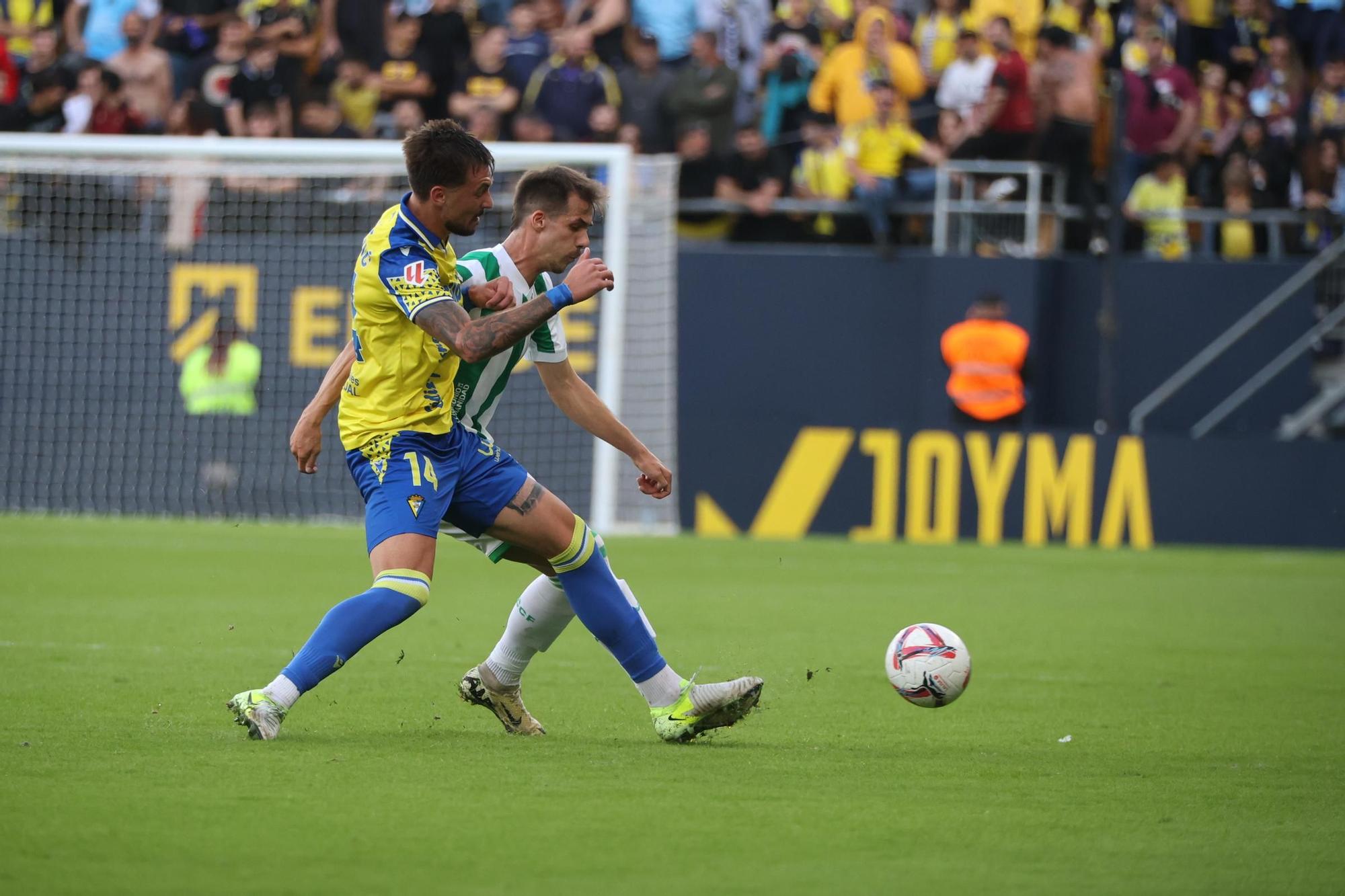 Cádiz CF-Córdoba CF | Las imágenes del partido de la Liga Hypermotion